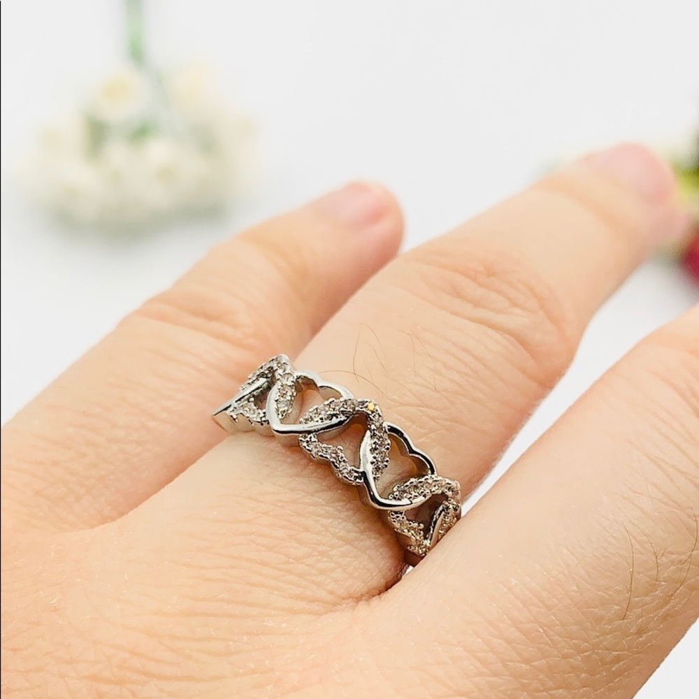 💍 White Topaz Ring